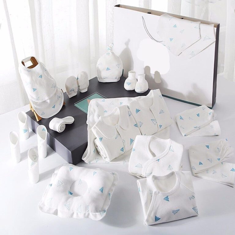 18/22 Pieces Newborn Baby Clothes Set JuniorHaul